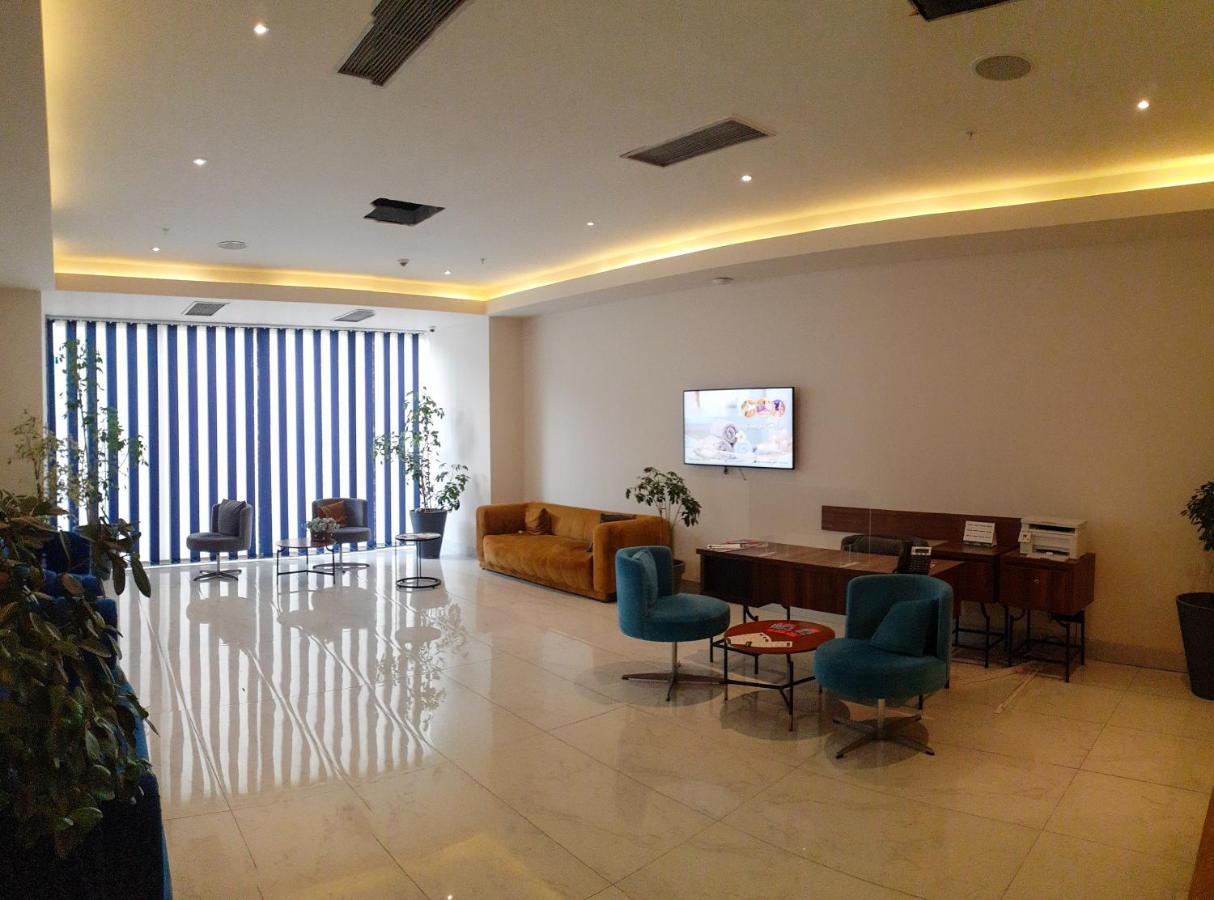 Only Front Sea View, No Side View, Wonderful Panorama, High Floor, Location Guarantee Aparthotel Μπατούμι Εξωτερικό φωτογραφία